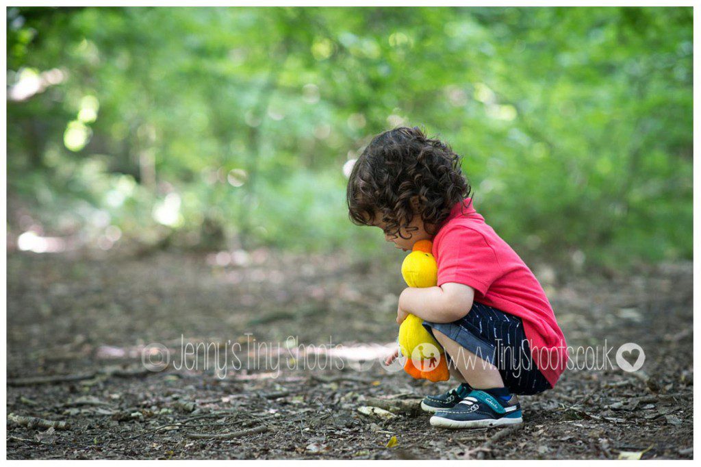 Enjoying ducks at the lido - natural outdoor family portraits-media-4