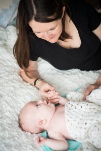 Newborn photo with mummy