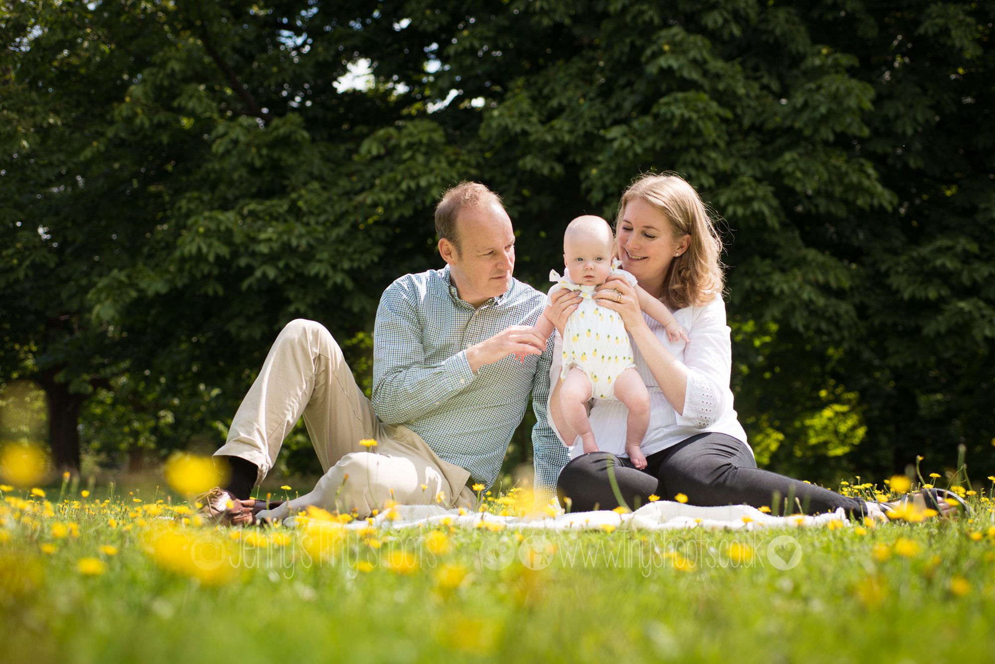 6 month baby outdoor photography