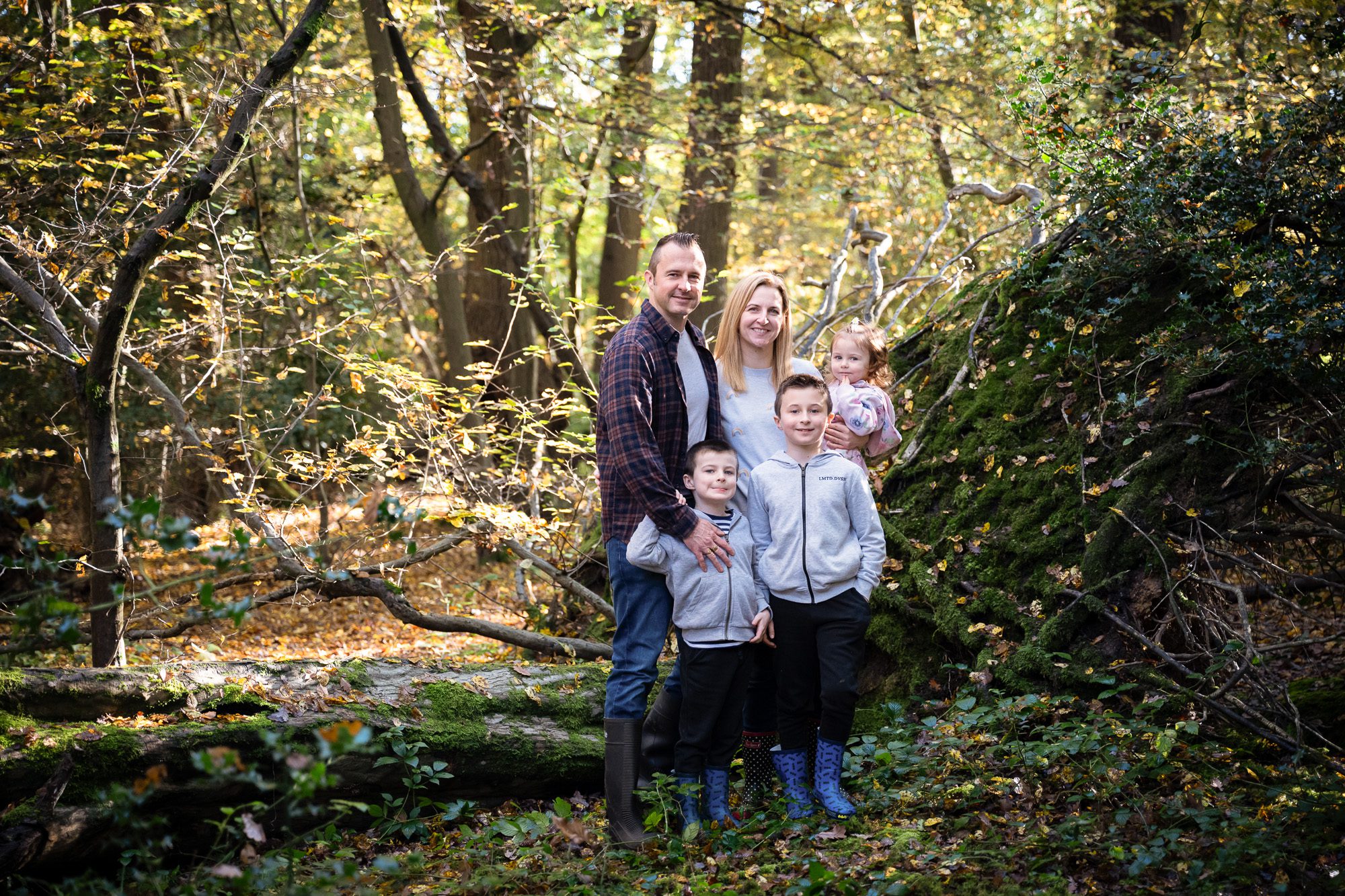 Family at outdoor photoshoot